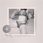 bunnyqueen2096 (BunnyQueen 🐰❤) OnlyFans content 

 profile picture