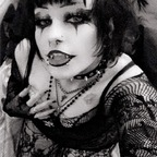 View cryptsnscreams (salem) OnlyFans 140 Photos and 32 Videos for free 

 profile picture