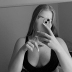 View EmelieBlue (emelieblue) OnlyFans 49 Photos and 32 Videos leaks 

 profile picture