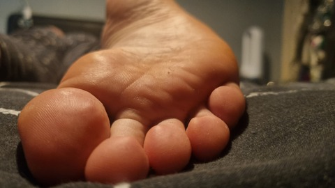 Header of giantesscountess