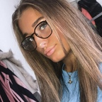 View hollyallen (Holl) OnlyFans 49 Photos and 32 Videos leaks 

 profile picture