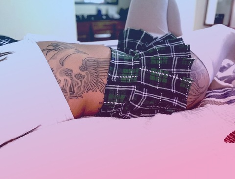 Header of inkedupgapeachxxx