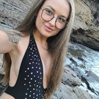 View lauedrou (Laurence Drouin) OnlyFans 149 Photos and 53 Videos leaked 

 profile picture