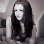 mieze9 OnlyFans Leak (88 Photos and 32 Videos) 

 profile picture