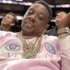 Onlyfans leaked officialboosiebaddies 

 profile picture