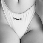sznlau OnlyFans Leaked 

 profile picture