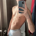 tomanglxx OnlyFans Leak 

 profile picture