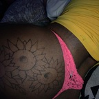 Download yellowcanary19 OnlyFans content for free 

 profile picture